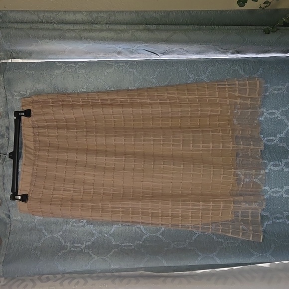 Metro Wear Dresses & Skirts - Metro Wear sheer midi skirt w/window pane design - large